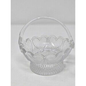 Vintage Mini Basket Heart Scallop VALENTINE